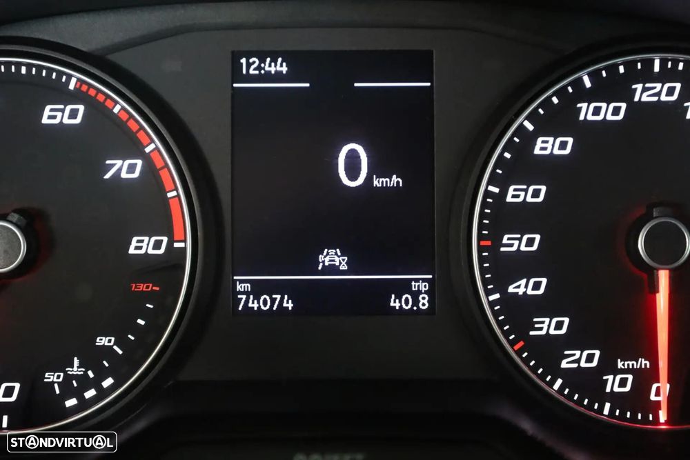 SEAT Arona 1.0 TSI FR - 38