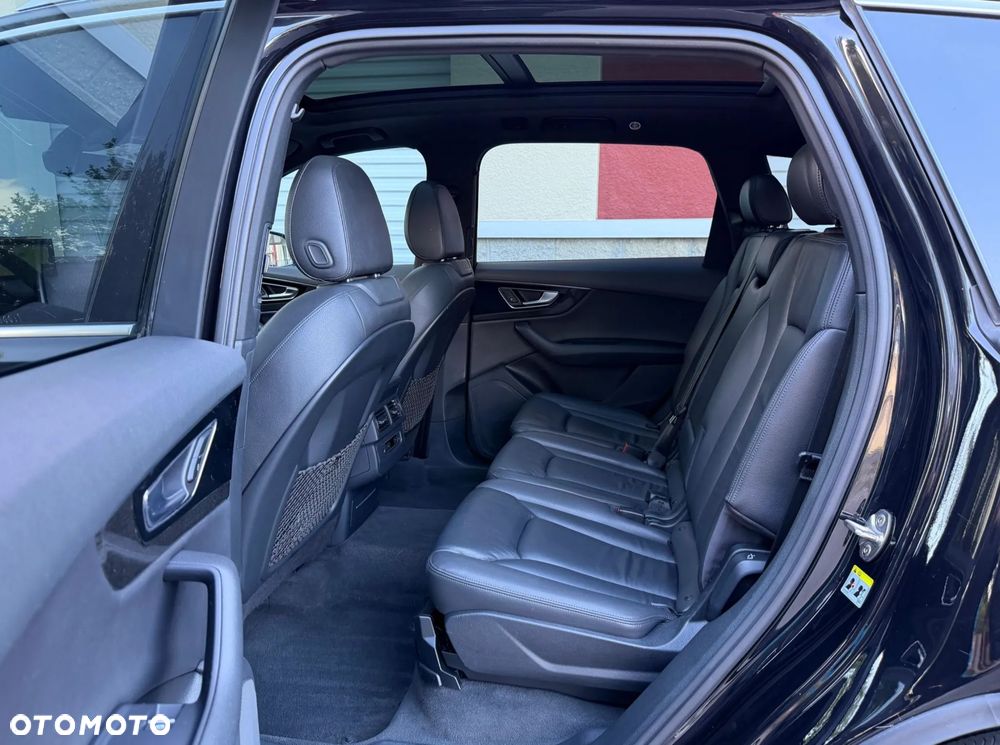 Audi Q7 3.0 TFSI Quattro Tiptronic - 16
