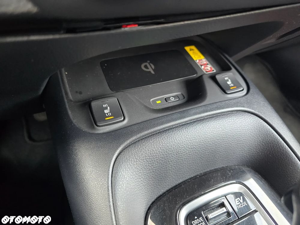 Toyota Corolla 1.8 Hybrid Comfort - 30