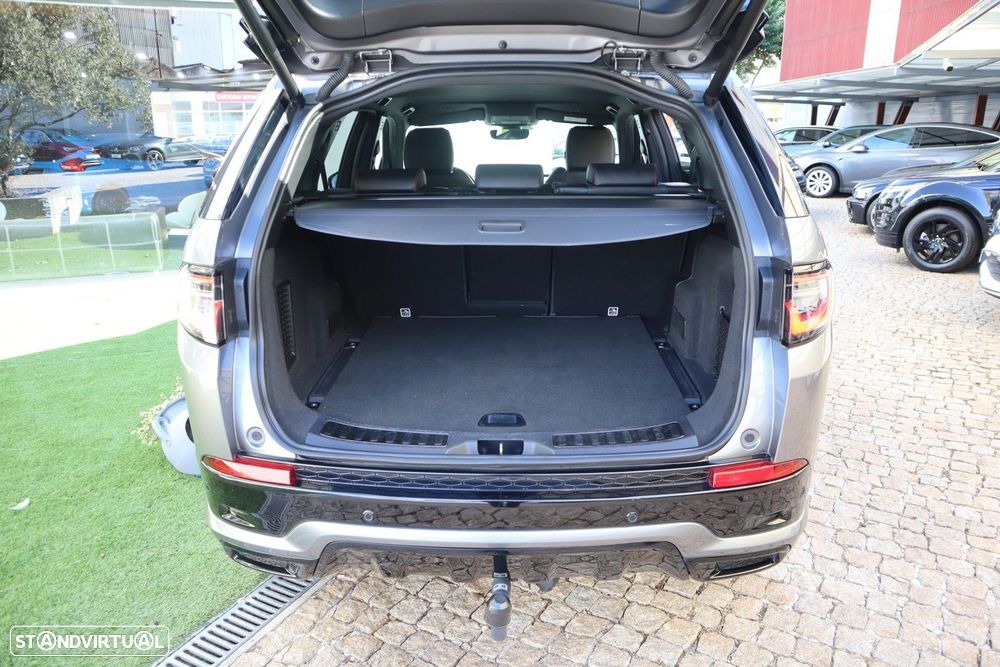 Land Rover Discovery Sport P300e Dynamic HSE - 13