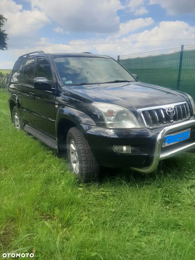 Toyota Land Cruiser - 1