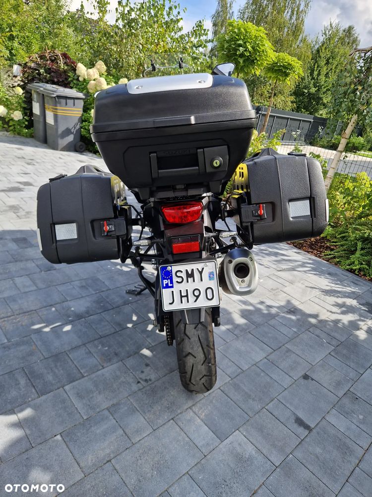 Suzuki V-STROM - 8