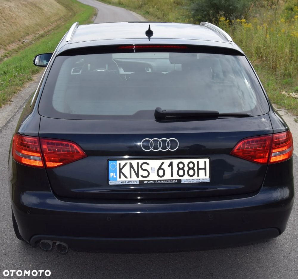 Audi A4 Avant 2.0 TDI - 10
