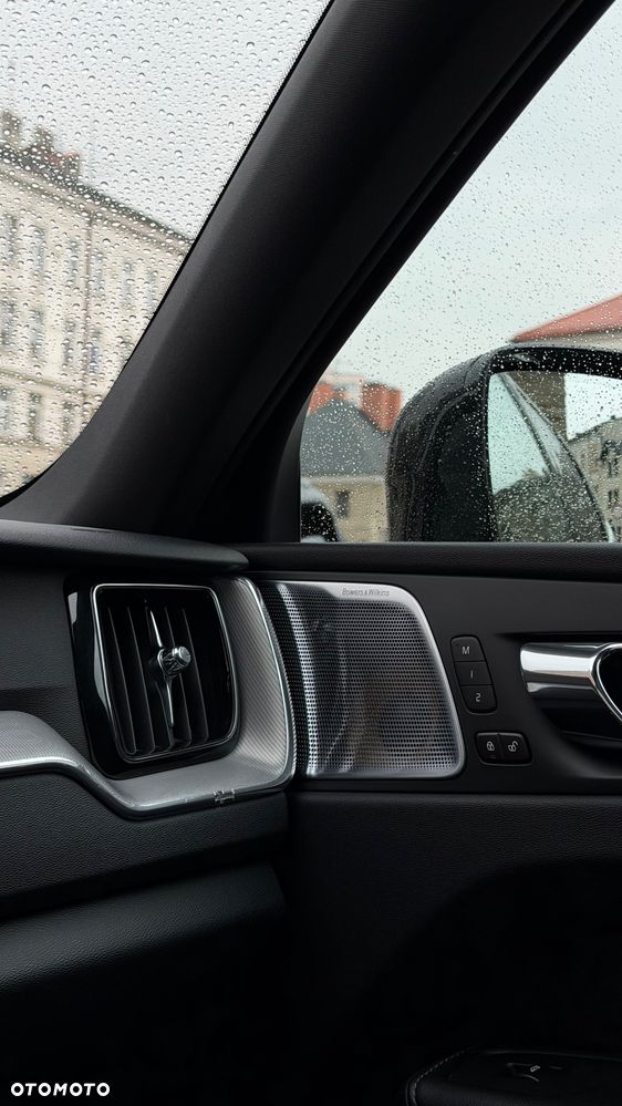 Volvo XC 60 T5 R-Design - 7