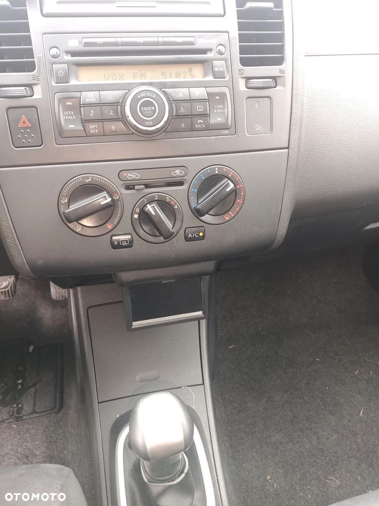 Nissan Tiida 1.6 Tekna - 21