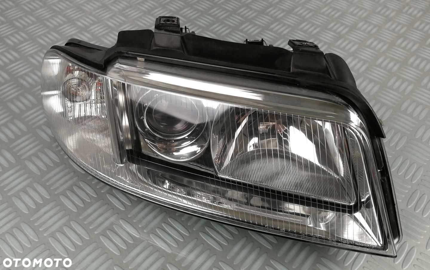 8D0941004AK reflektor lampa prawa prawy przód przednia AUDI A4 B5 LIFT EURO - 5
