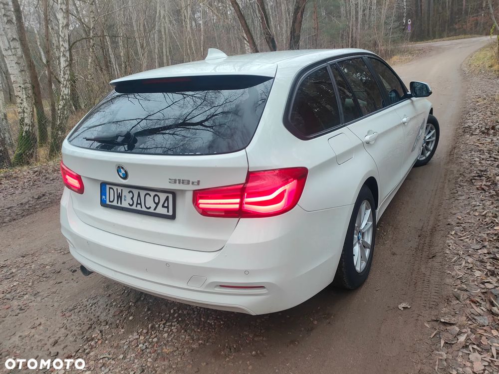 BMW Seria 3 318d - 5