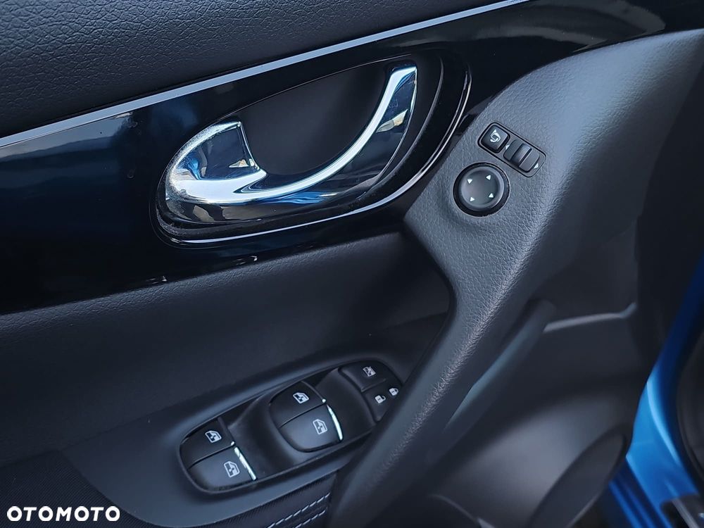 Nissan Qashqai 1.3 DIG-T N-Connecta EU6d - 21