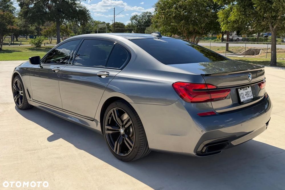 BMW Seria 7 - 9