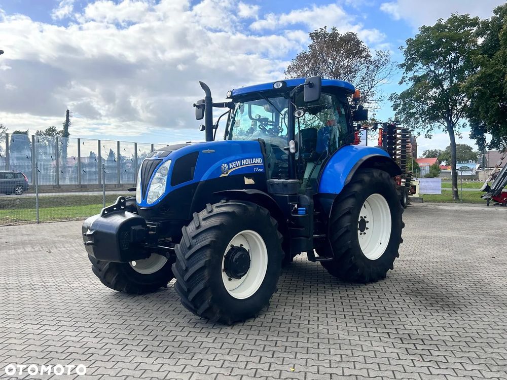 New Holland T7.200