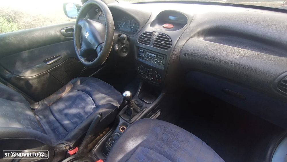 Peugeot 206 - 12