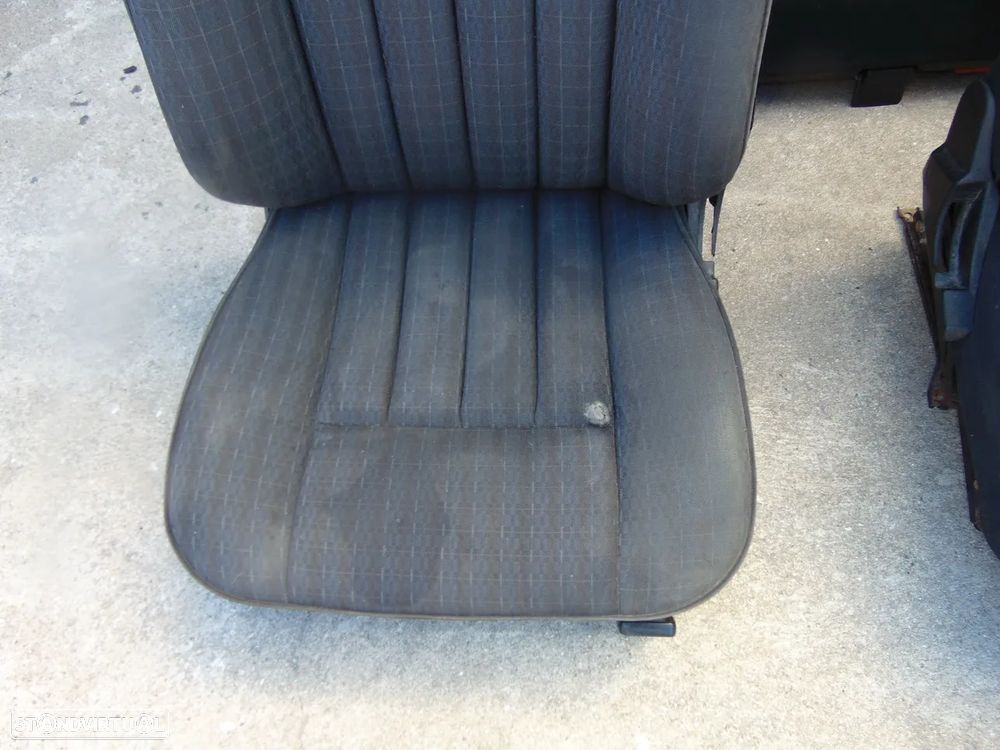 Mercedes W124 bancos - 4