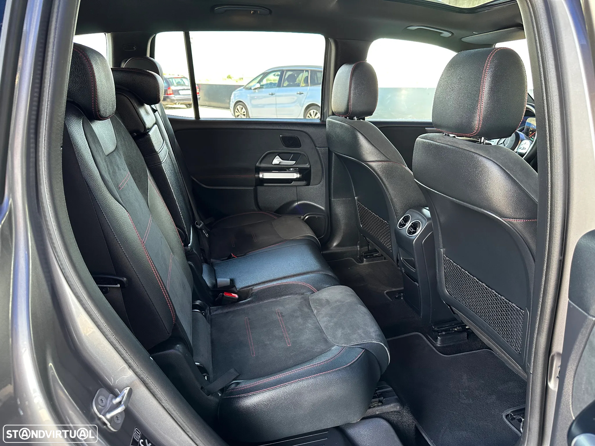 Mercedes-Benz EQB 250+ AMG Line - 54