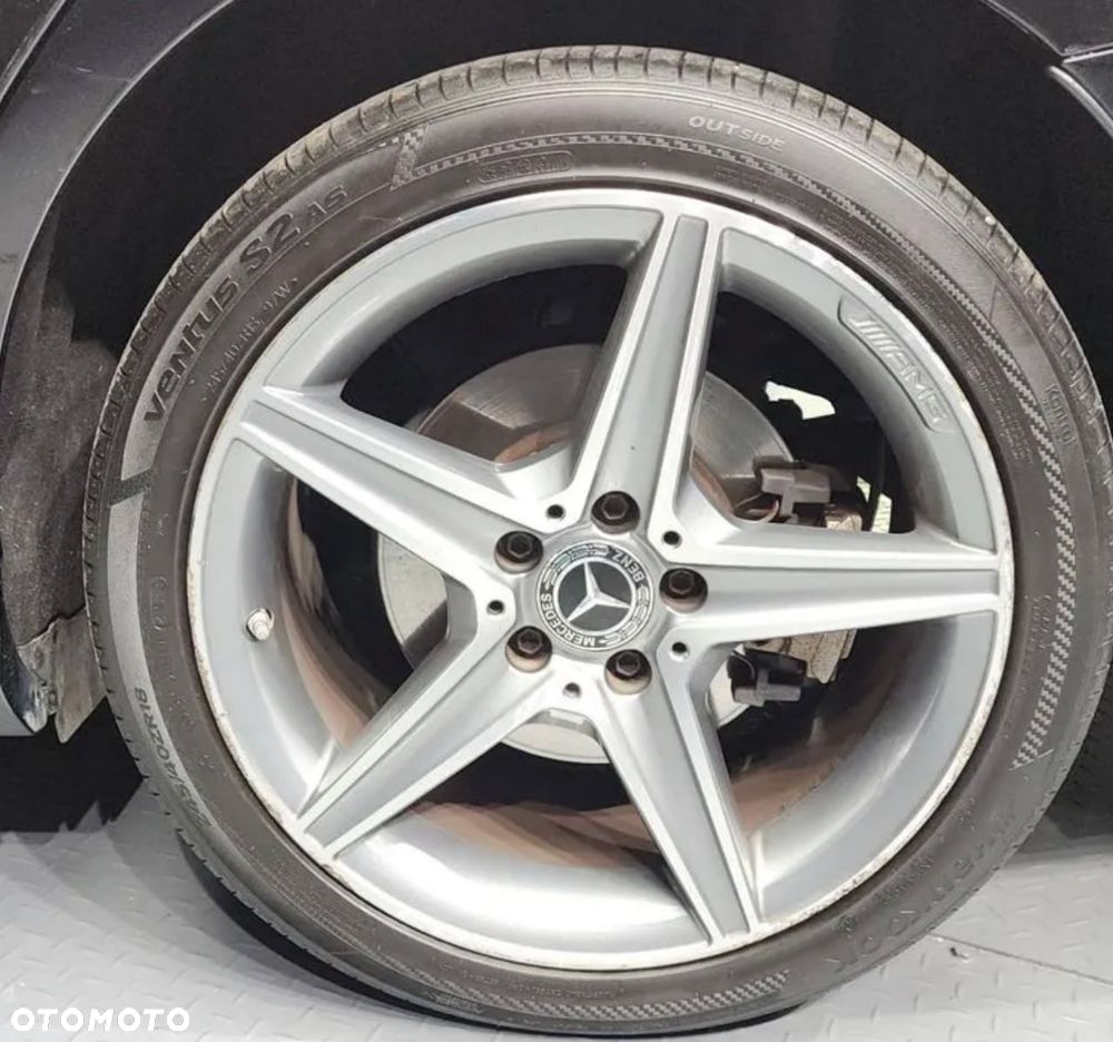 Mercedes-Benz Klasa C 200 4Matic 9G-TRONIC AMG Line - 15