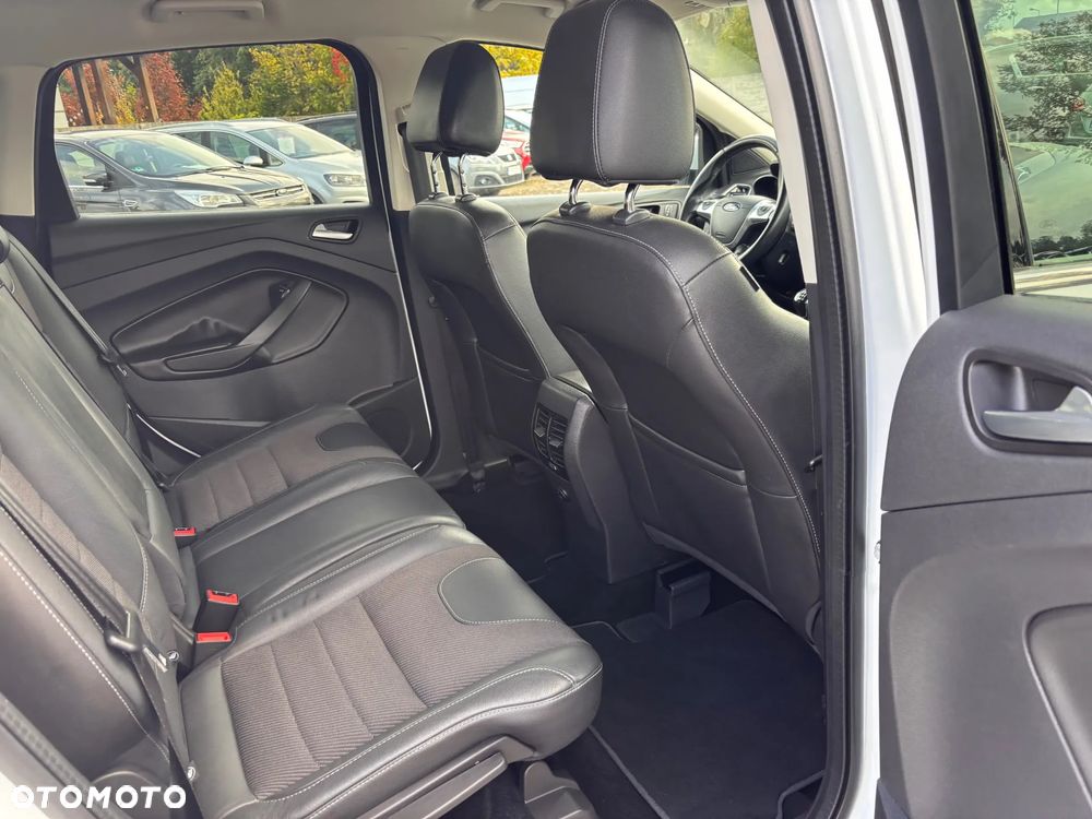 Ford Kuga 1.6 EcoBoost 2x4 Titanium - 20