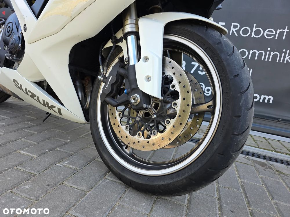 Suzuki GSX-R - 26