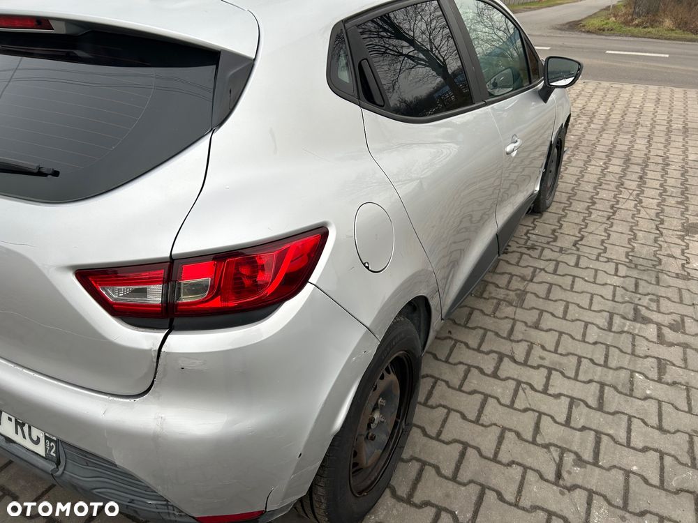 Renault Clio - 20