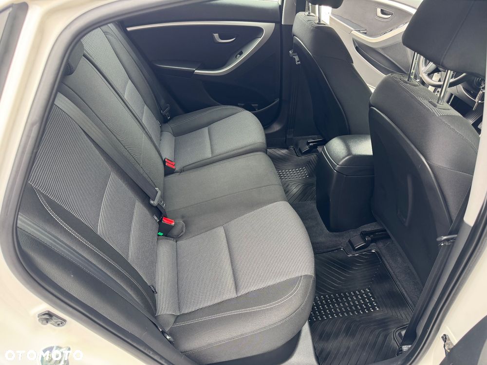 Hyundai i30 1.4 Fifa World Cup Edition - 28