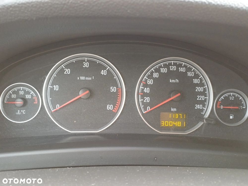 Opel Vectra 1.9 CDTI DPF Cosmo - 9