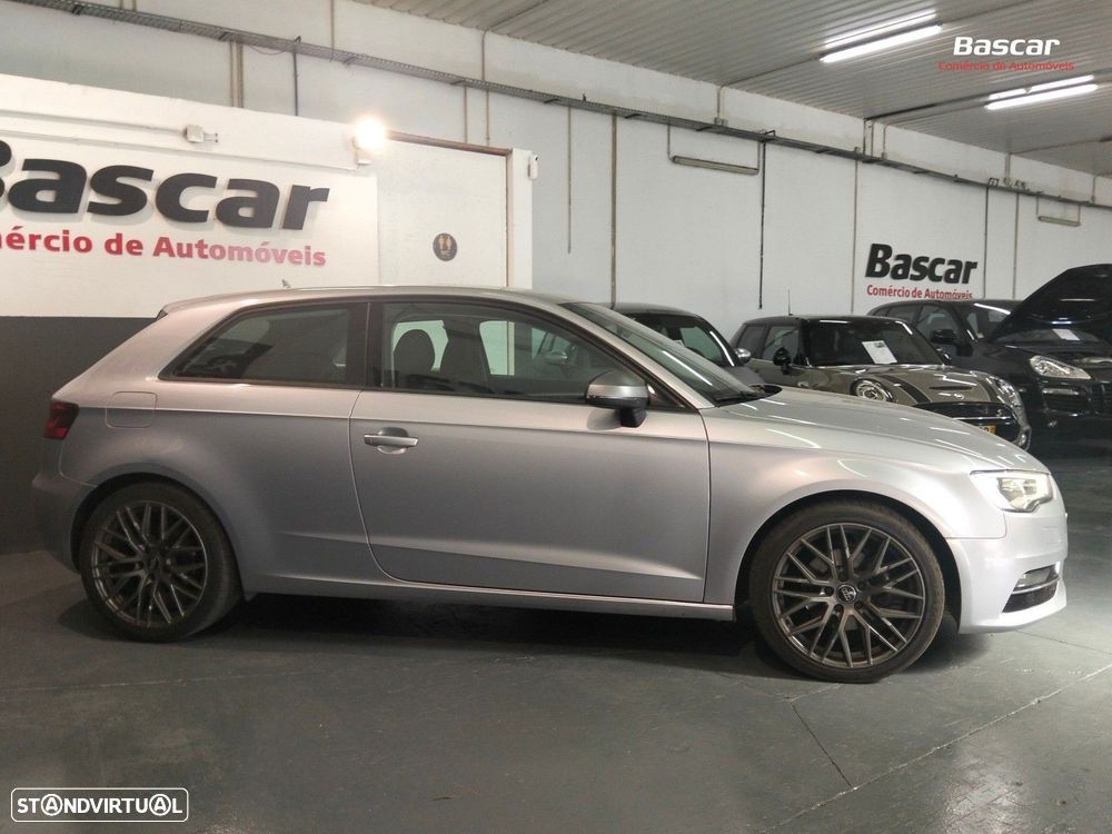 Audi A3 2.0 TDI S tronic sport - 5