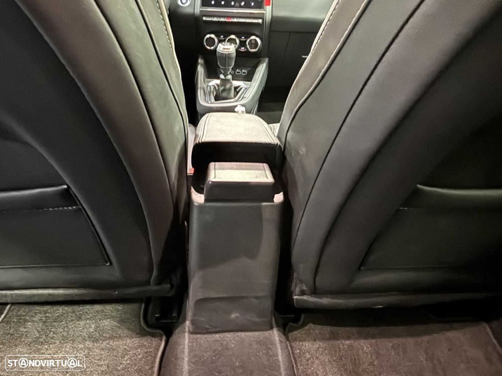 Mitsubishi Colt 1.0 MPI-T Invite - 15