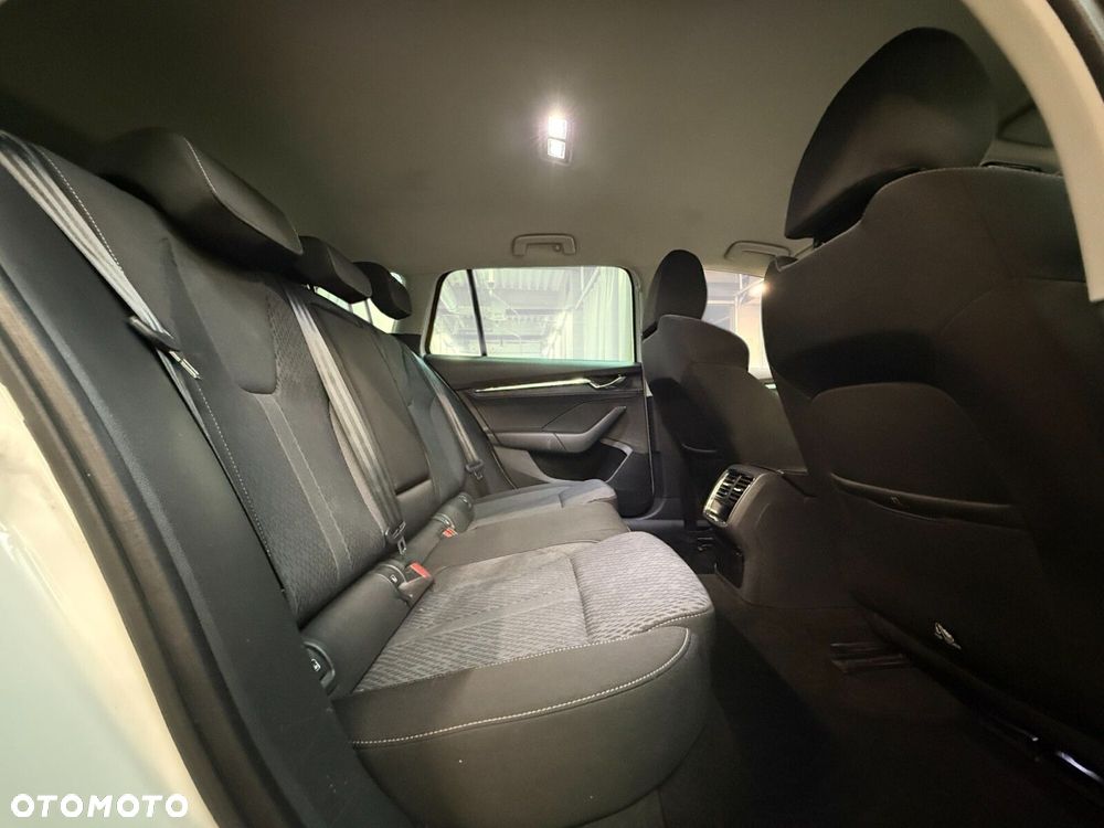Skoda Octavia 1.5 TSI ACT Style - 20