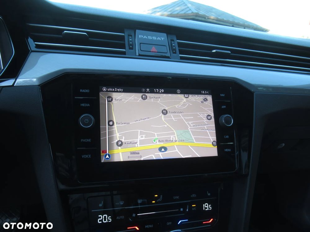 Volkswagen Passat 2.0 TDI EVO Business DSG - 19