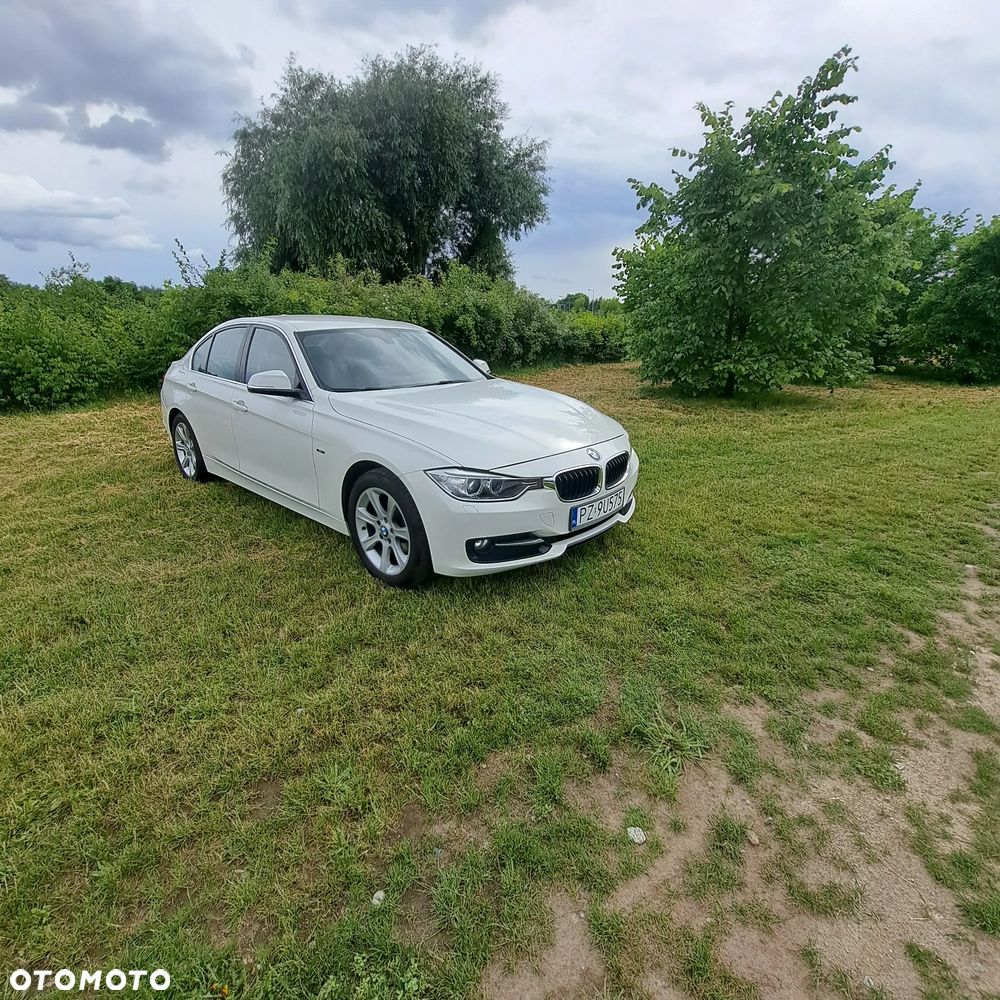 BMW Seria 3 320i Efficient Dynamics Edition Sport Line - 1