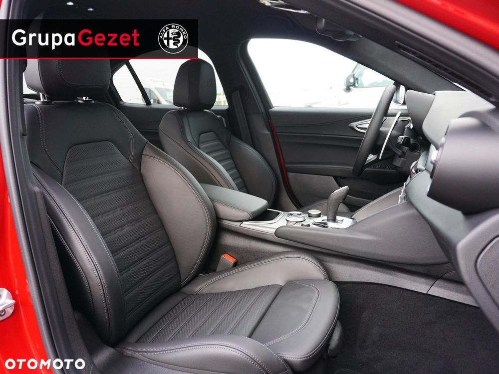 Alfa Romeo Giulia - 9