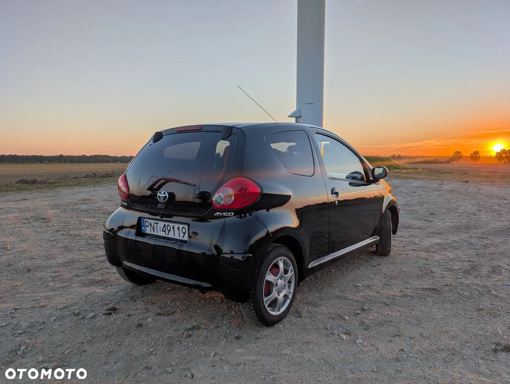 Toyota Aygo Black - 2