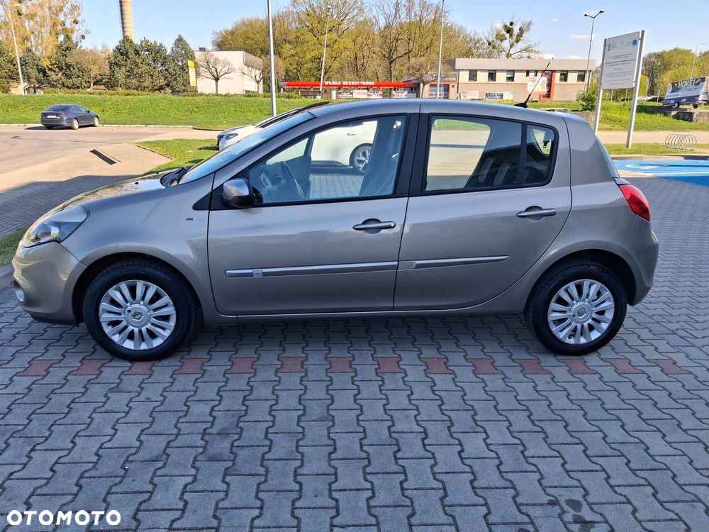 Renault Clio 1.2 16V Night&Day - 2