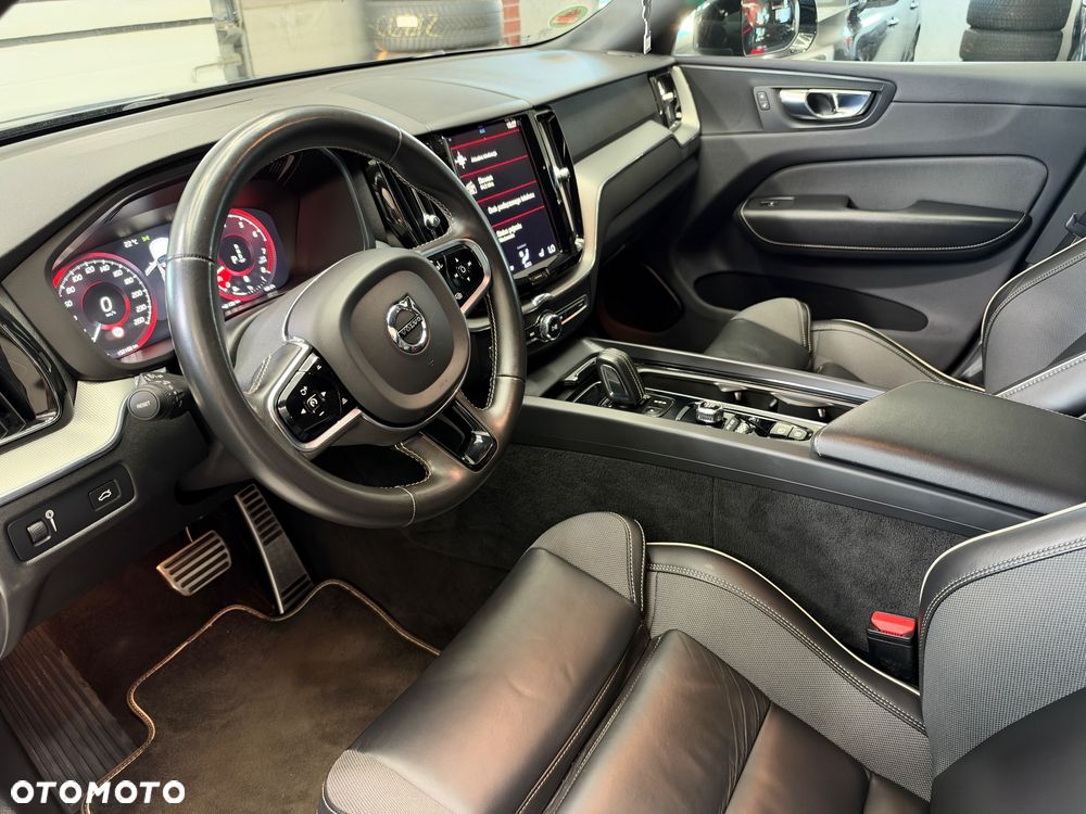 Volvo XC 60 - 22