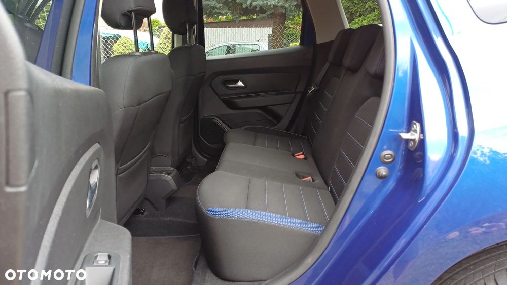 Dacia Duster 1.0 TCe SL Celebration - 8