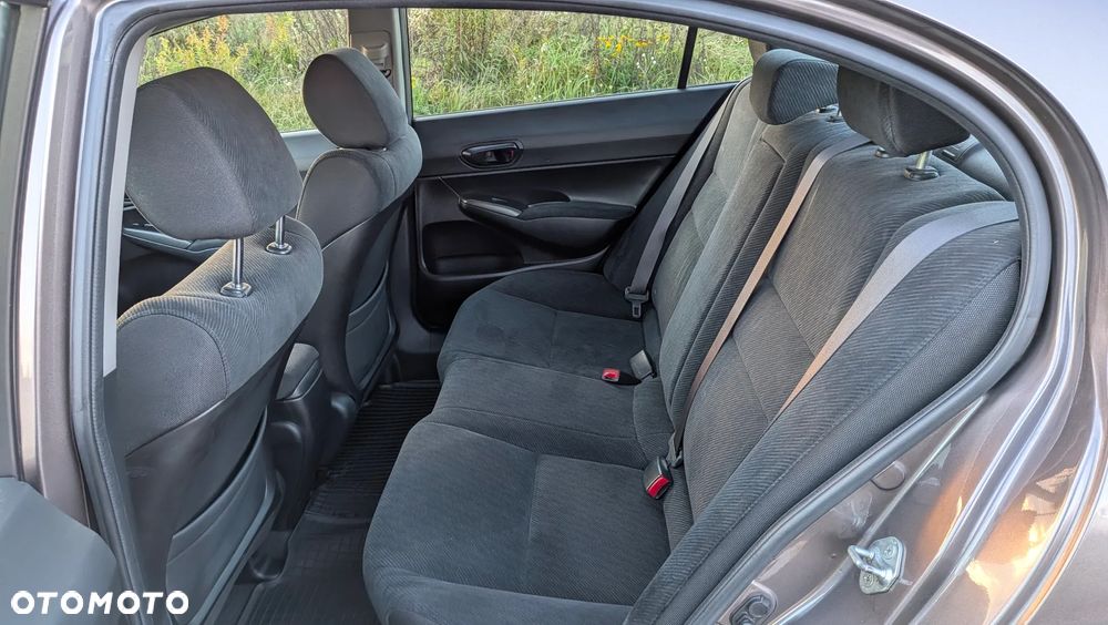 Honda Civic 1.8 Comfort - 18