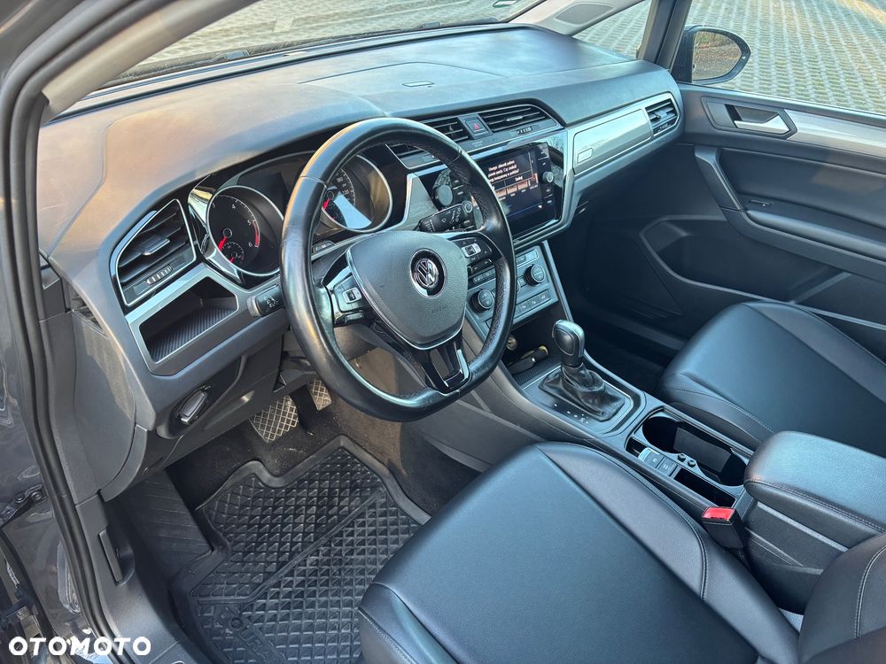 Volkswagen Touran 2.0 TDI SCR DSG Comfortline - 8