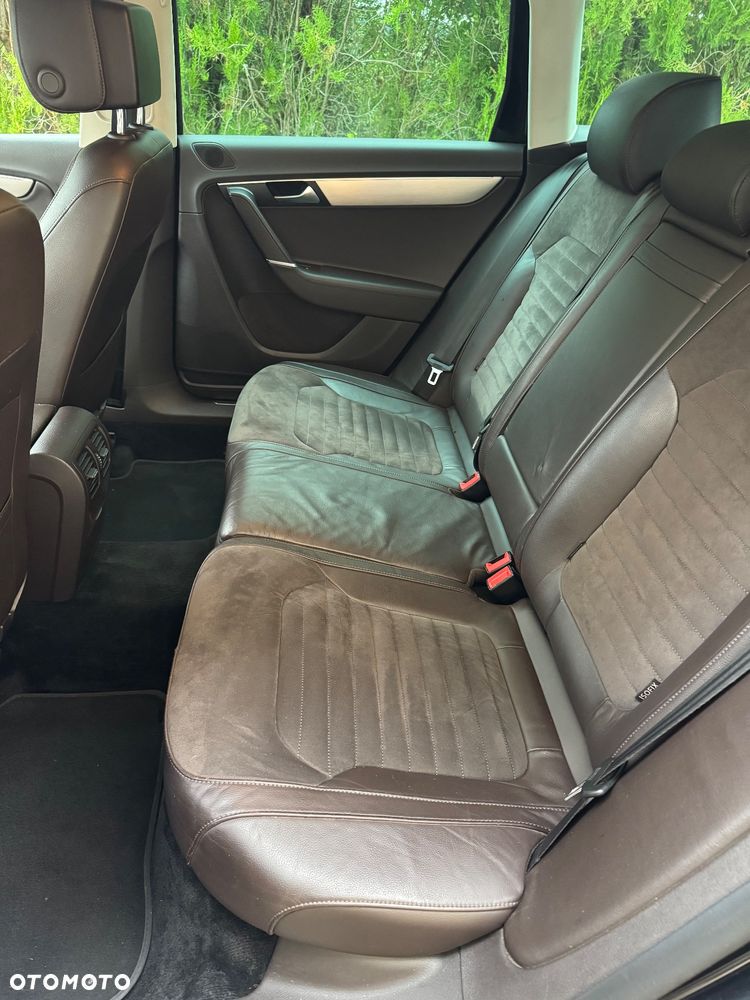 Volkswagen Passat 2.0 TSI Highline - 8