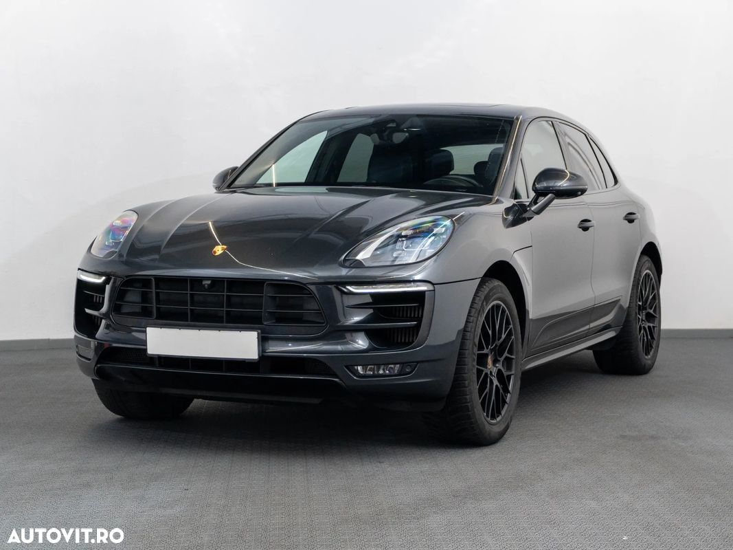 Porsche Macan - 1