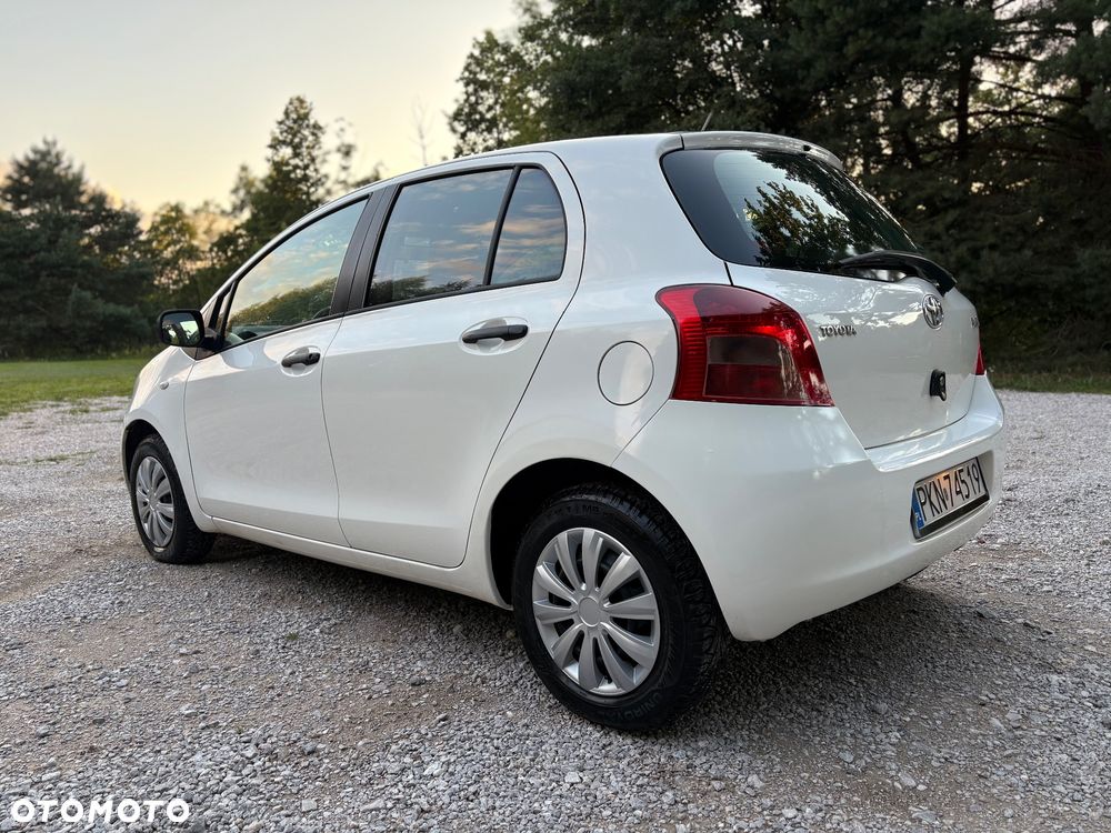Toyota Yaris 1.0 Luna - 14