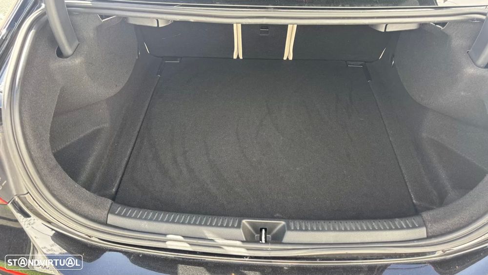 Mercedes-Benz A 200 Limousine Progressive - 14