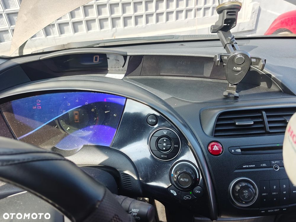 Honda Civic 1.8 Comfort - 12