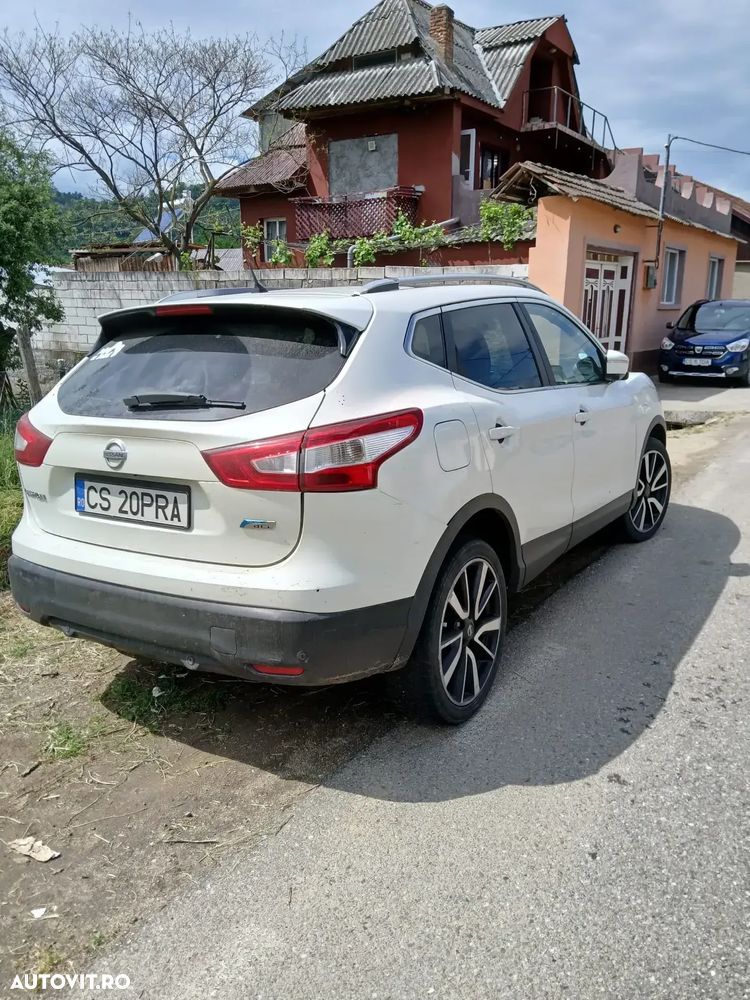 Nissan Qashqai 1.6 dCi DPF 4x4 Start/Stop 360 - 1
