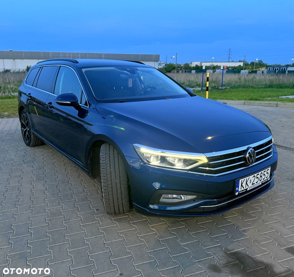 Volkswagen Passat Variant 2.0 TDI SCR DSG Business - 2