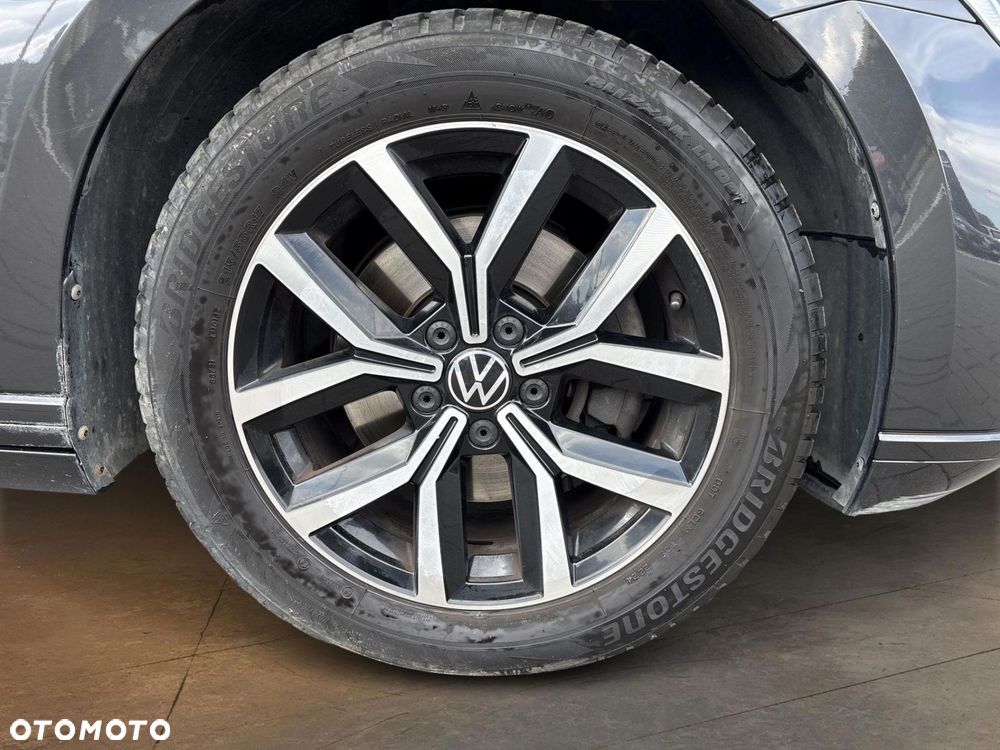 Volkswagen Passat - 18