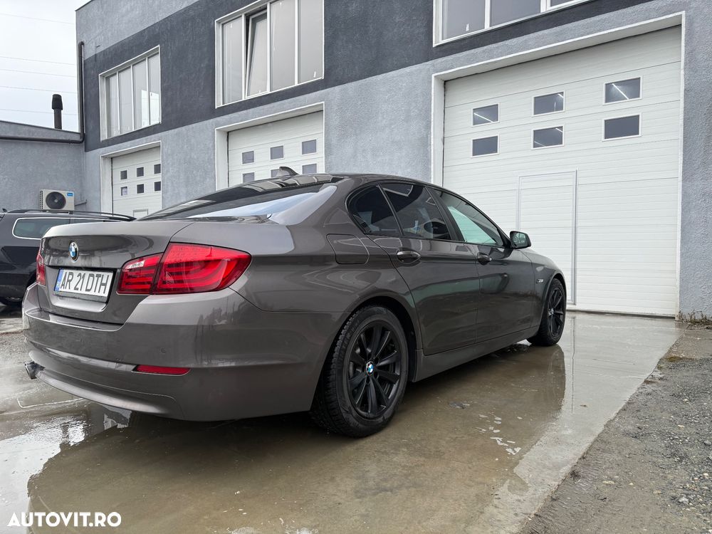 BMW Seria 5 520d Aut. - 7