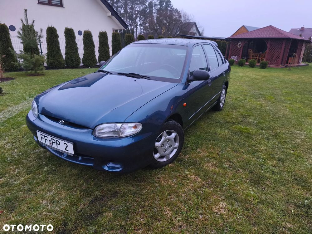 Hyundai Accent 1.3 GLS - 1