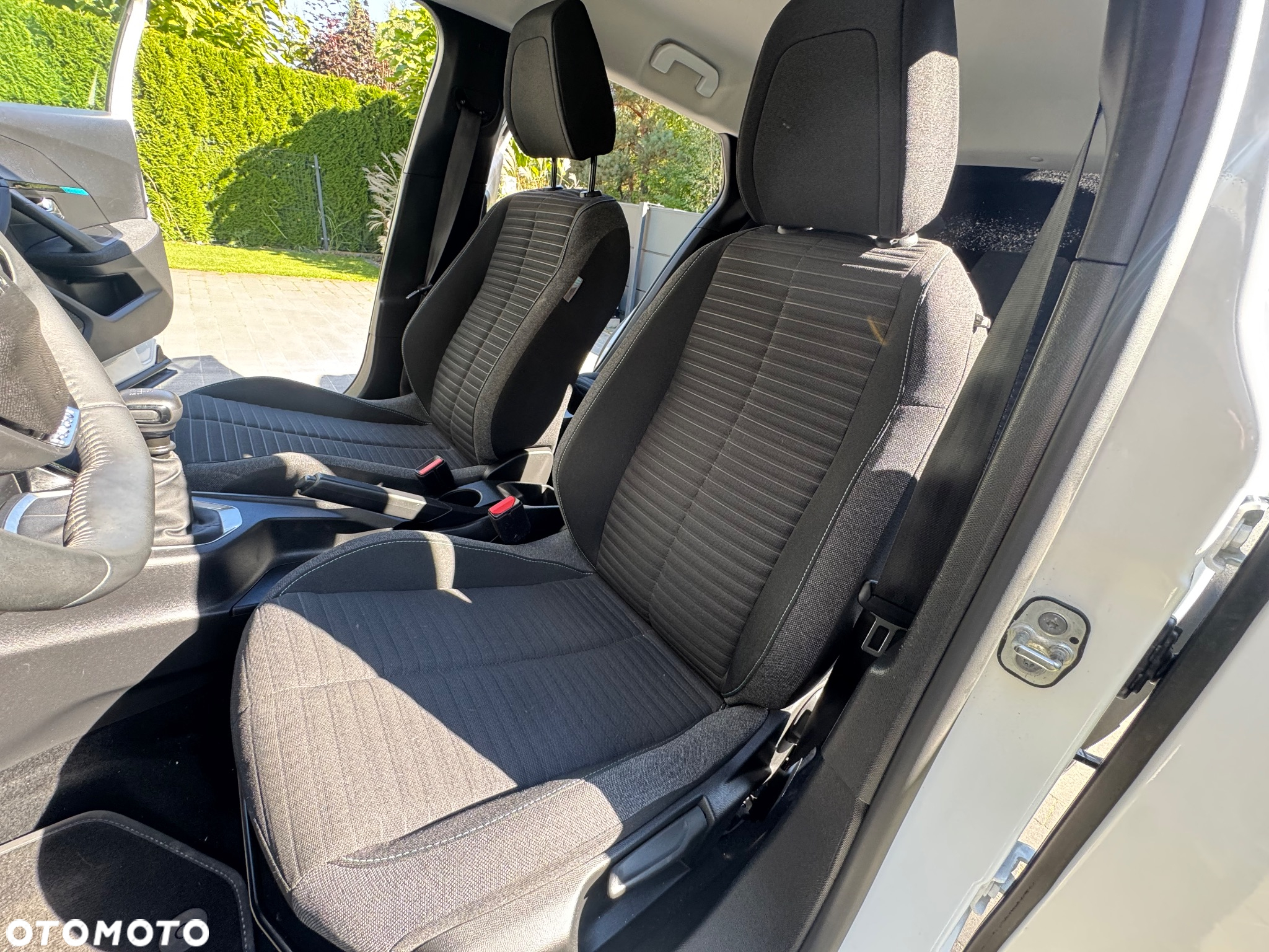 Peugeot 2008 PureTech 100 Style - 18