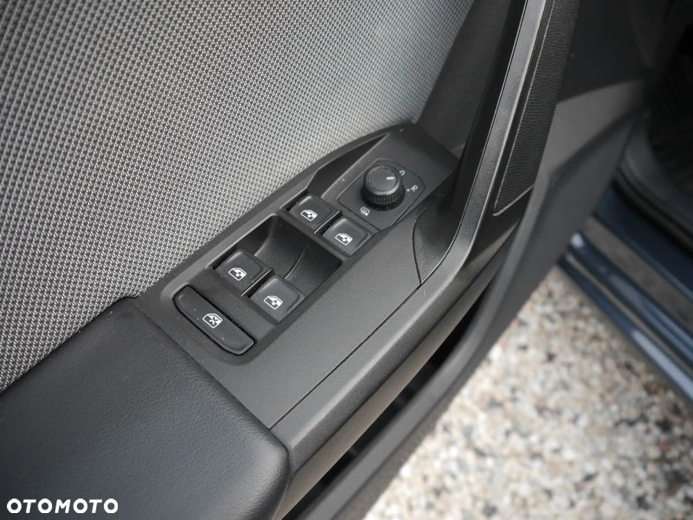 Seat Leon 2.0 TDI DSG Style Edition - 19