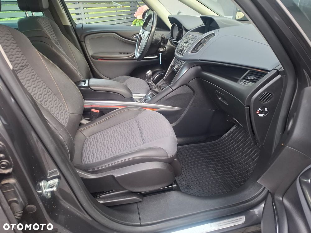 Opel Zafira 1.4 T Cosmo EcoFLEX S&S EU6 - 8