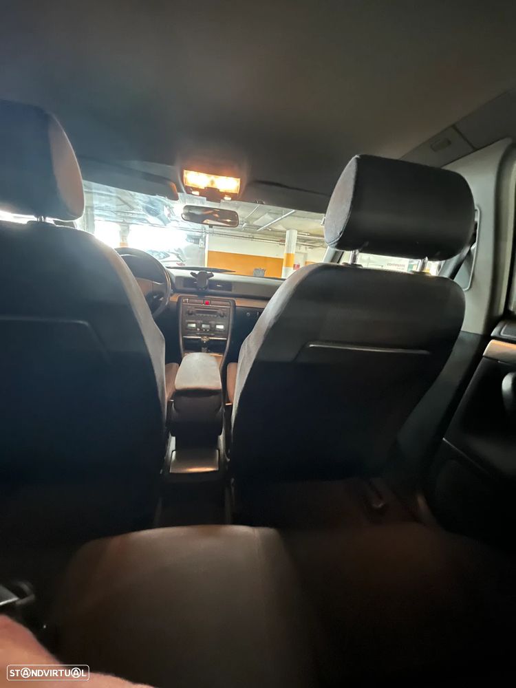 Audi A4 Avant 1.9 TDI m5 - 12