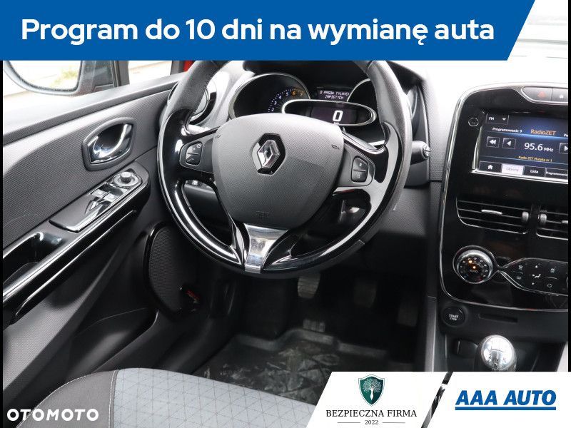 Renault Clio - 8